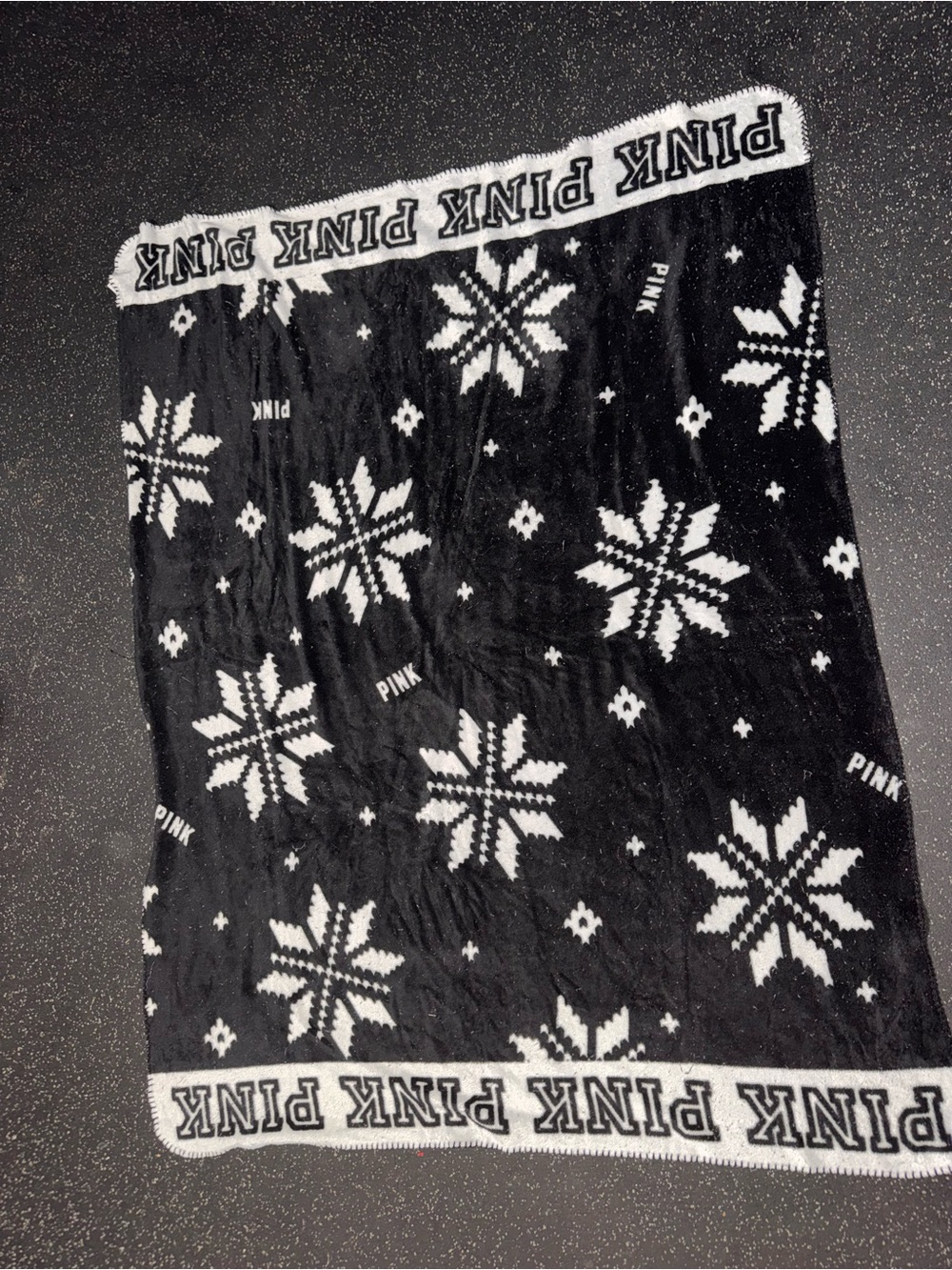 PINK Victoria's Secret Black and White Snowflake Knit Skirt